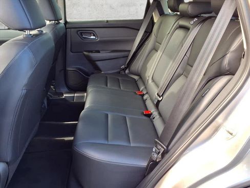 Used 2024 Nissan Rogue SL w/ SL Premium Package image 8