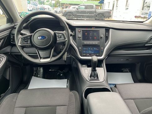 Used 2023 Subaru Outback AWD/4WD image 6