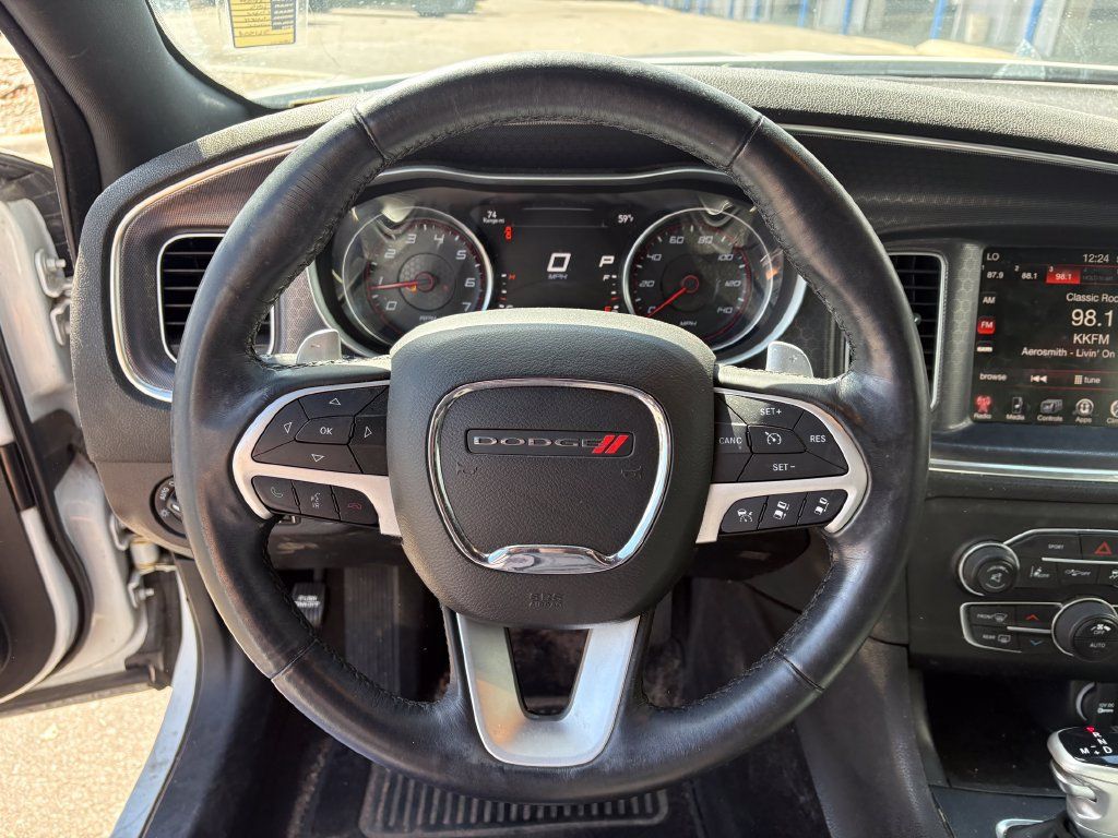 Used 2015 Dodge Charger SXT w/ AWD Premium Group image 19