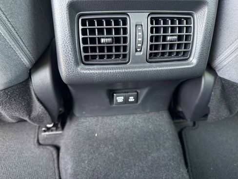 Used 2025 Toyota Camry LE w/ Convenience Package image 16