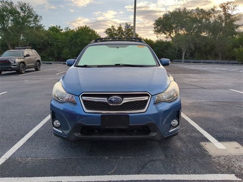 Used 2017 Subaru Crosstrek 2.0i Limited image 8