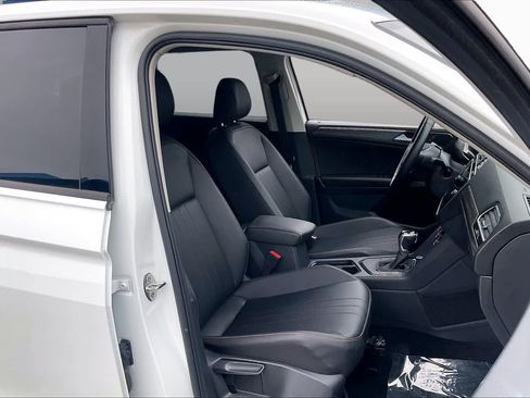 Used 2024 Volkswagen Tiguan Wolfsburg Edition FWD image 8