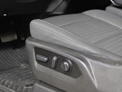 Used 2022 Chevrolet Silverado 1500 Custom image 9