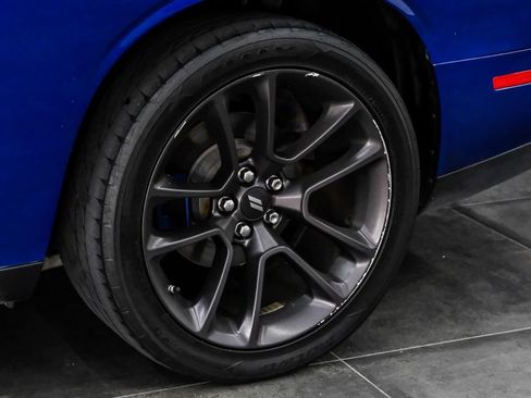 Used 2019 Dodge Challenger SXT w/ Blacktop Package RWD image 57