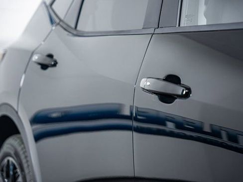 New 2026 Chevrolet Blazer LT w/ LPO, Black Sport Package image 16