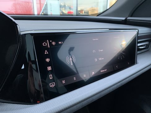 New 2025 Audi SQ5 Prestige image 12