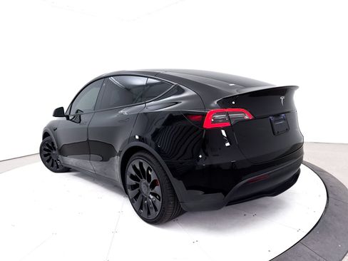 Used 2022 Tesla Model Y Performance AWD/4WD image 2