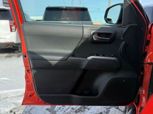 Used 2023 Toyota Tacoma TRD Pro image 15