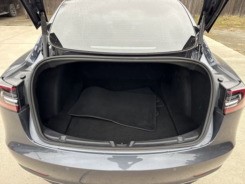 Used 2022 Tesla Model 3 Long Range image 17