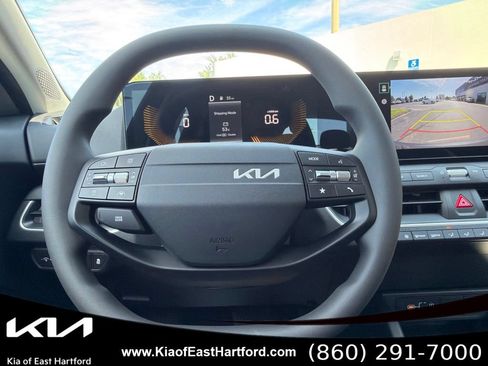New 2026 Kia K4 FWD image 33