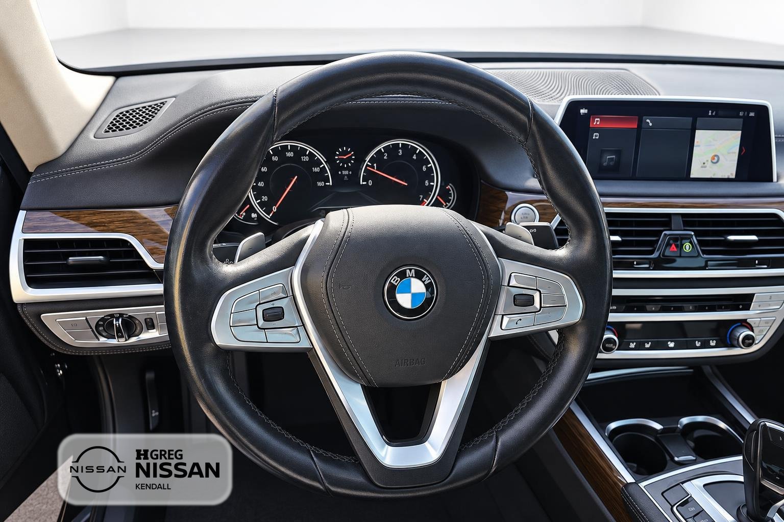 Used 2018 BMW 740i w/ Driver Assistance Package RWD image 8