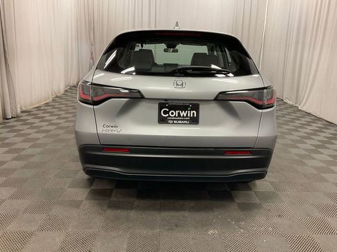 Used 2024 Honda HR-V LX image 5