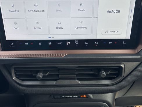 Used 2025 Ford Bronco Sport Outer Banks w/ Outer Banks Tech Package+ image 37