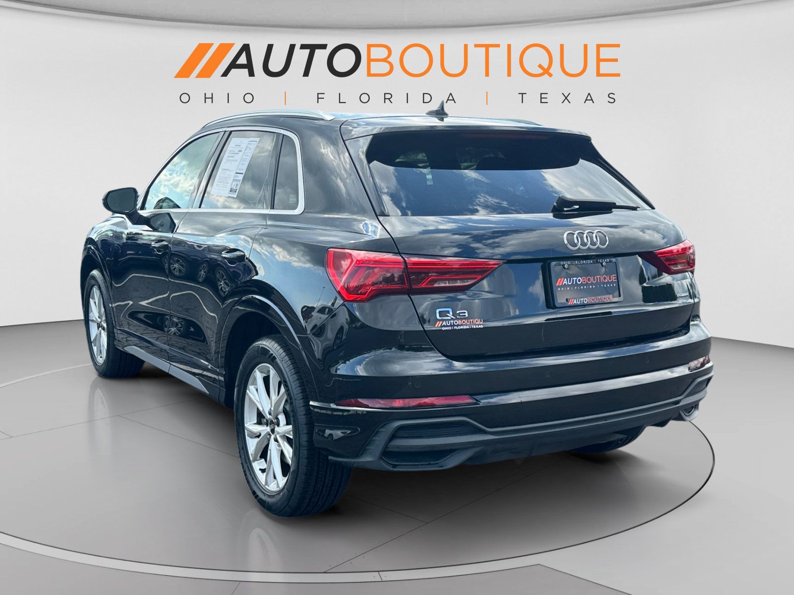 Used 2023 Audi Q3 2.0T Premium Plus AWD/4WD image 3