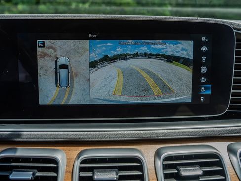 Used 2020 Mercedes-Benz GLS 450 4MATIC image 22