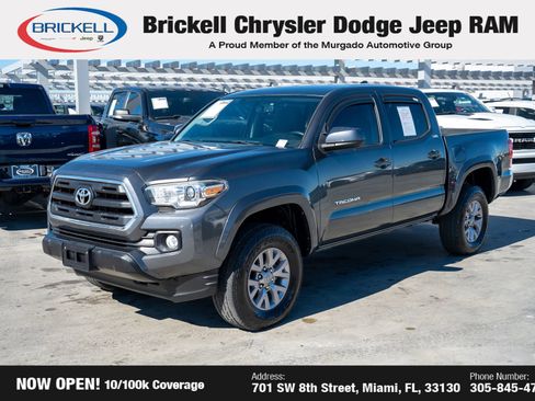 Used 2017 Toyota Tacoma SR5 image 1