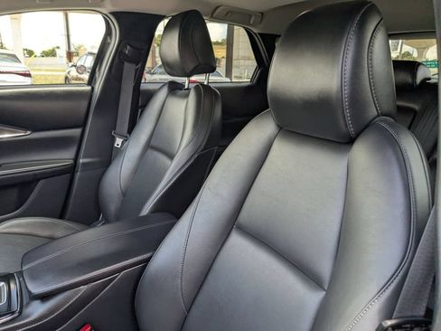Used 2025 MAZDA CX-30 AWD 2.5 S w/ Preferred Package image 15