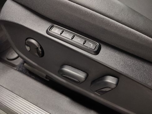 Used 2023 Volkswagen ID.4 Pro S AWD/4WD image 18