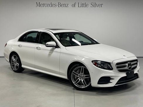 Certified 2017 Mercedes-Benz E 300 4MATIC image 8