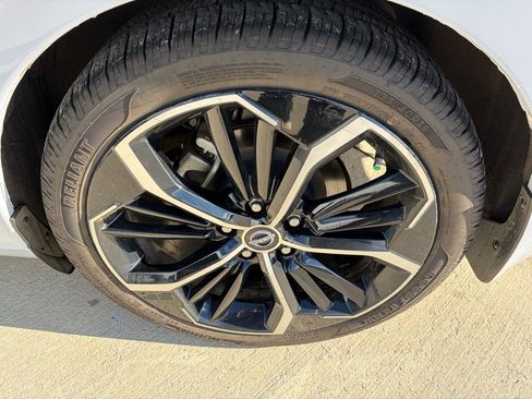 Used 2024 Nissan Altima 2.5 SR image 23