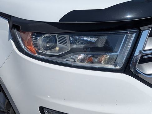 Used 2018 Ford Edge SEL w/ Equipment Group 201A image 9