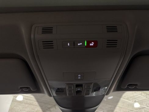 New 2026 Volkswagen Taos SE image 34