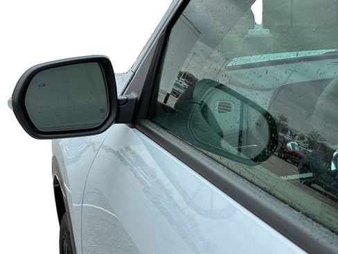 New 2026 Chevrolet Traverse High Country w/ LPO, Floor Liner Package image 10