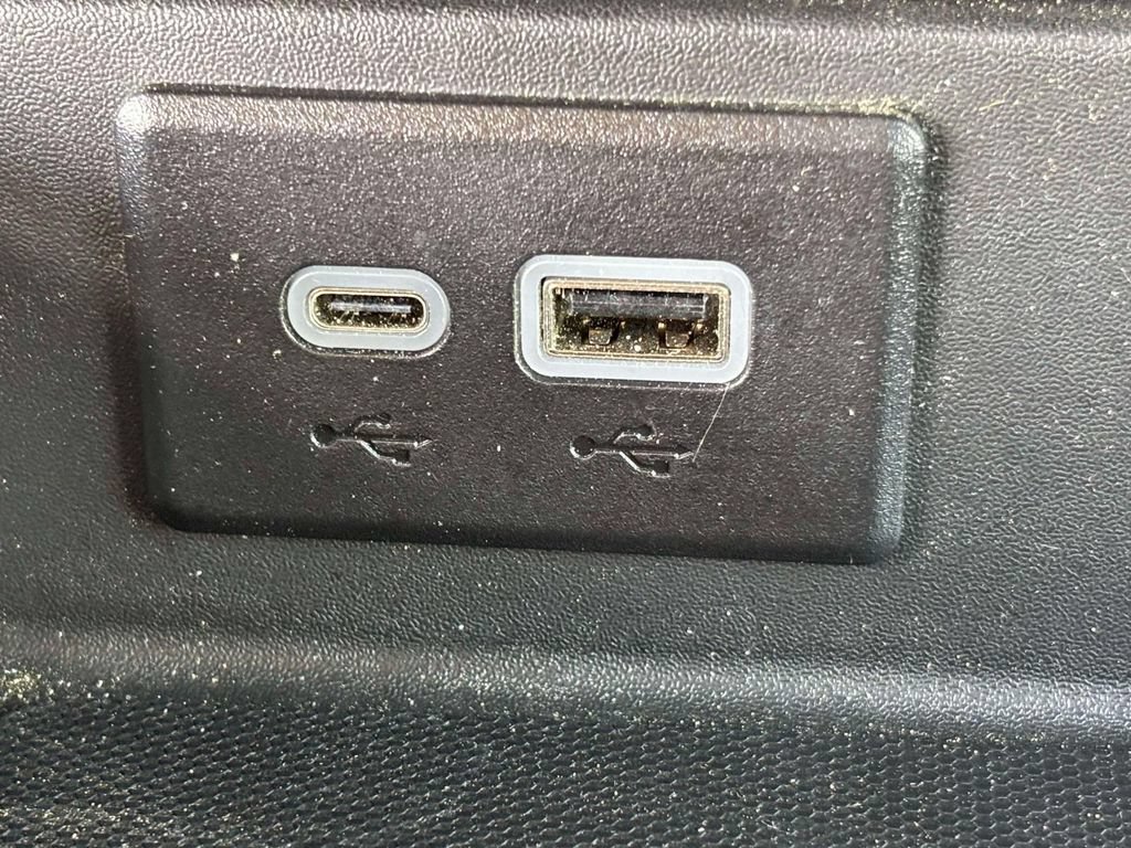 Used 2024 Chevrolet Brightdrop 600 w/ Battery Pack, Max Range AWD/4WD image 18