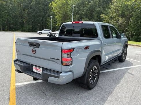 Used 2024 Nissan Frontier PRO-4X w/ Technology Package AWD/4WD image 8