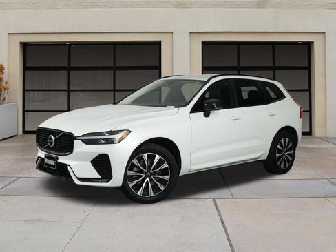 Certified 2023 Volvo XC60 B5 Plus w/ Climate Package FWD image 3