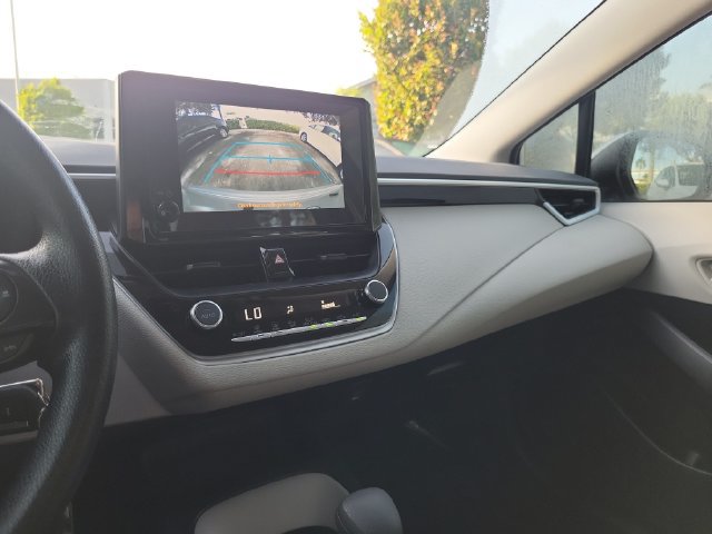 Used 2025 Toyota Corolla LE FWD image 21