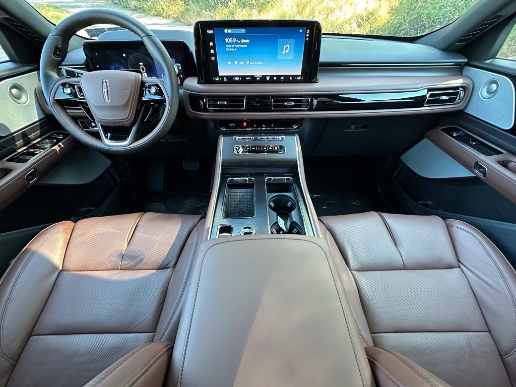 New 2027 Lincoln Aviator Reserve AWD/4WD image 22