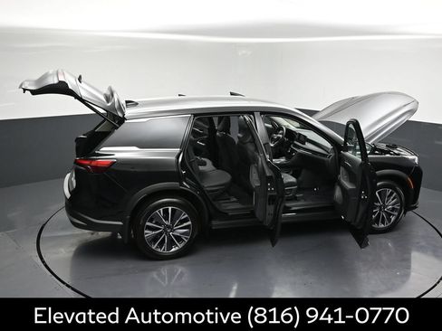 Certified 2026 INFINITI QX60 Luxe w/ Cargo Package AWD/4WD image 32