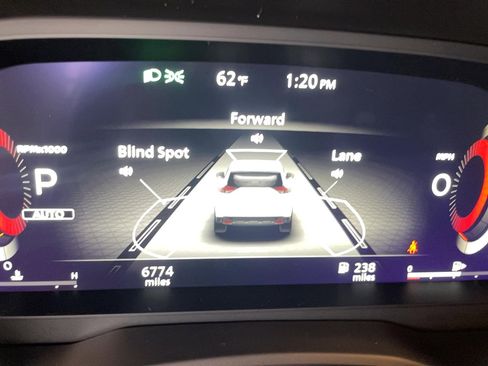 Used 2025 Nissan Rogue SL image 5