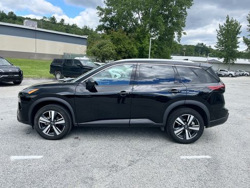 Used 2026 Nissan Rogue SL AWD/4WD image 4