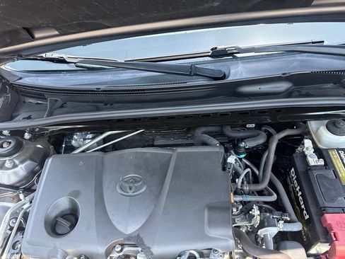 Used 2020 Toyota Camry SE FWD image 25