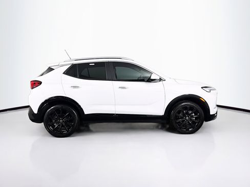 Used 2024 Buick Encore GX Sport Touring w/ Experience Buick Package image 9