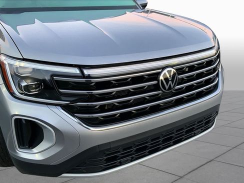 Used 2024 Volkswagen Atlas SE FWD image 27