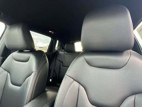 New 2026 Jeep Compass Limited image 11