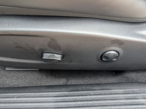 Used 2023 Dodge Challenger R/T w/ Plus Package image 20