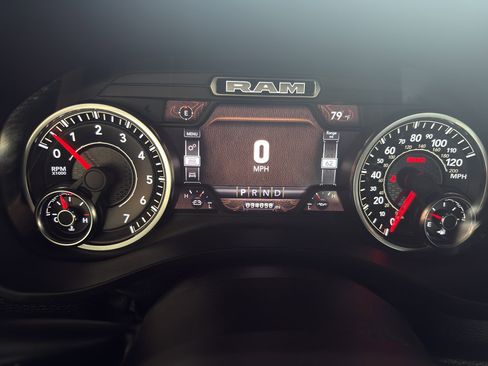 Used 2022 RAM 1500 Laramie image 13