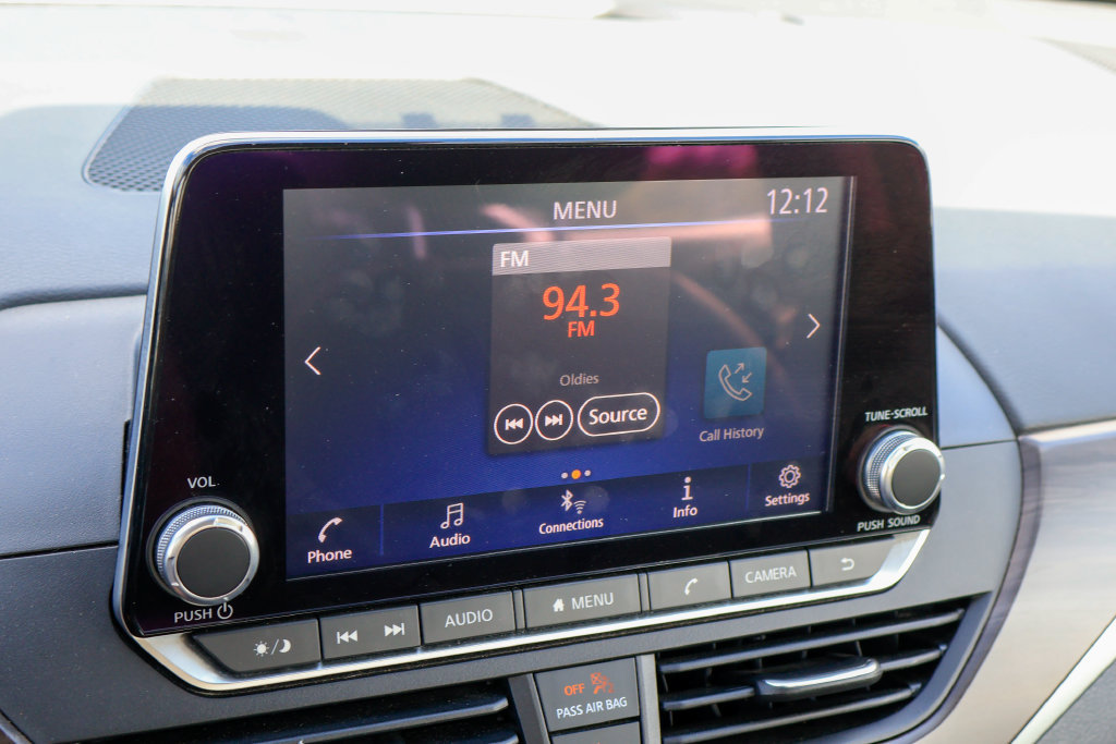 Used 2024 Nissan Altima 2.5 SV FWD image 5