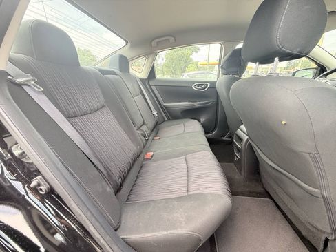Used 2019 Nissan Sentra SV FWD image 17