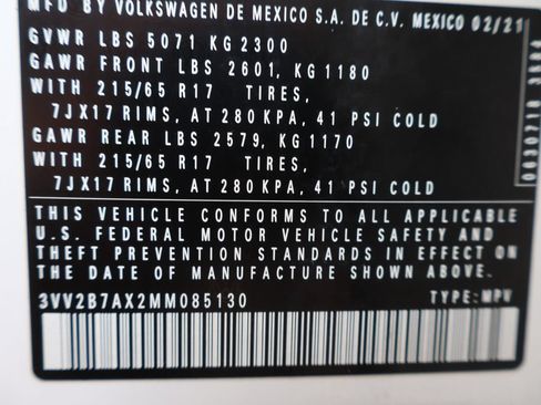 Used 2021 Volkswagen Tiguan SE AWD/4WD image 45