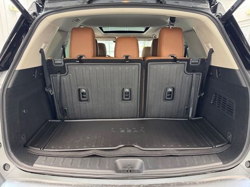 New 2026 Nissan Pathfinder Platinum image 25