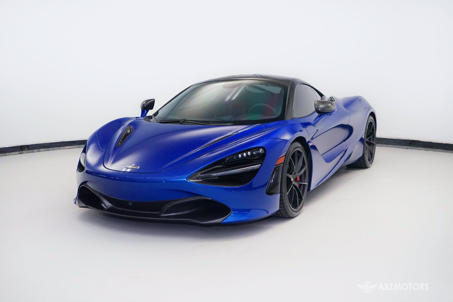 Used 2018 McLaren 720S Performance RWD image 2