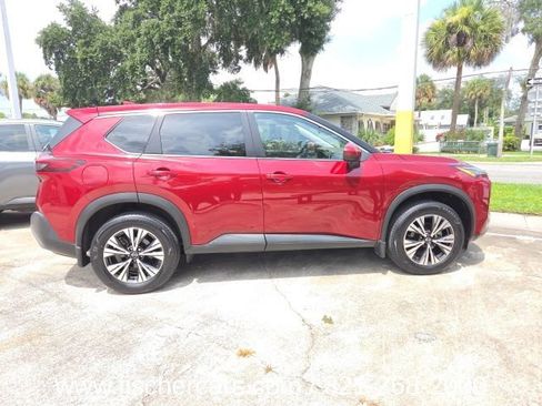 Certified 2023 Nissan Rogue SV FWD image 2