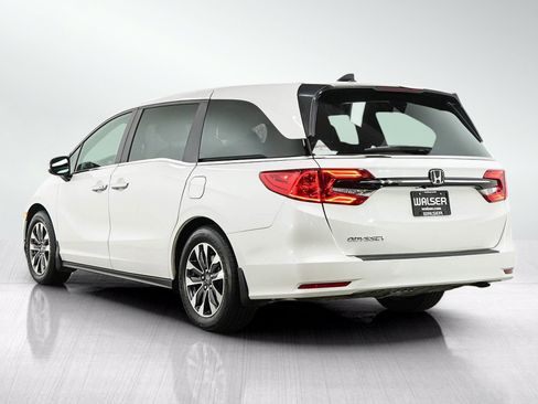 Used 2024 Honda Odyssey EX-L image 3
