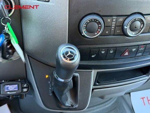 Used 2018 Mercedes-Benz Sprinter 3500 image 18