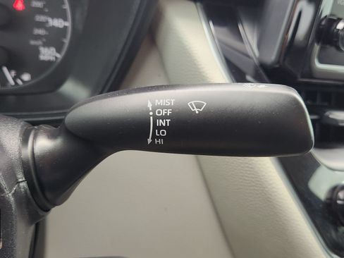 Used 2025 Toyota Corolla LE FWD image 25